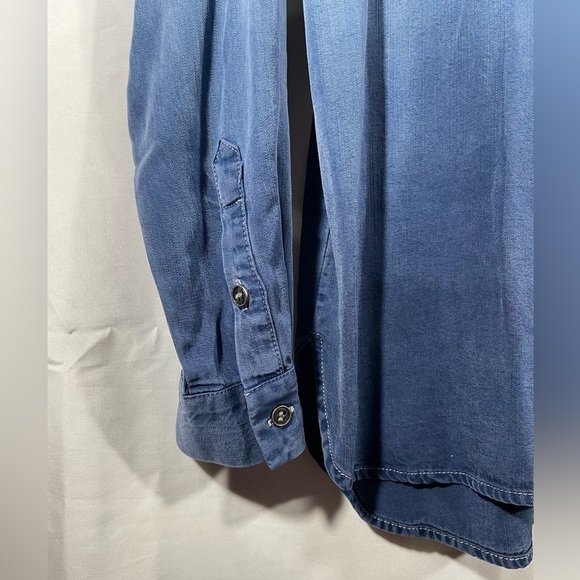 Chelsea & Theodore Button Down Womens Collar Long Sleeve Jean Shirt Sz S - Picture 4 of 5